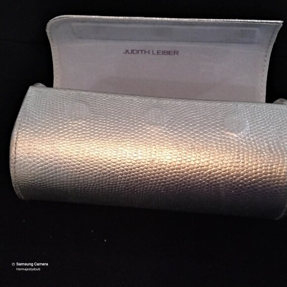 Judith Leiber Green Square Sunglasses New Silver Case Cleaning Cloth & Gift Box - Picture 5 of 12